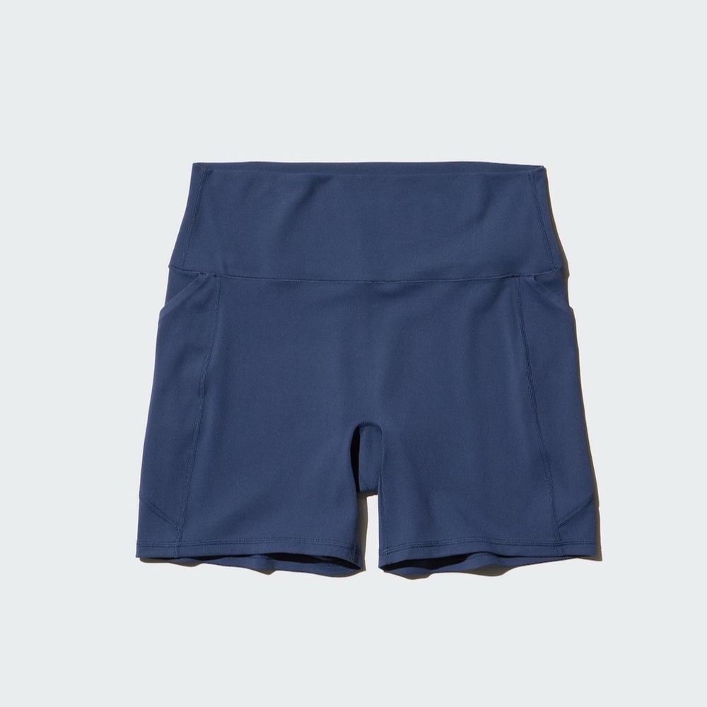 Uniqlo Gym/Bike Shorts Navy with pockets